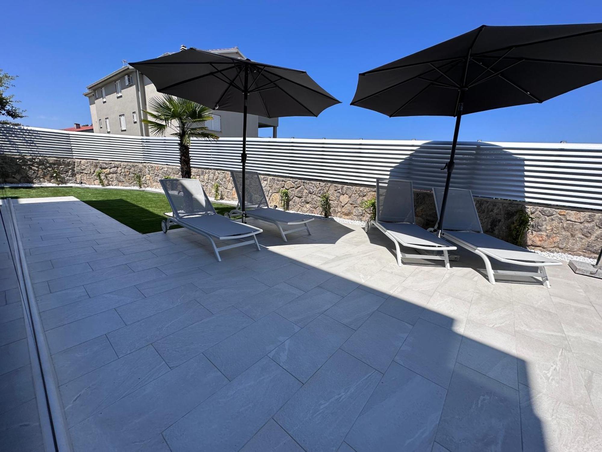 Luxury Apartments Marty Malinska Exterior photo