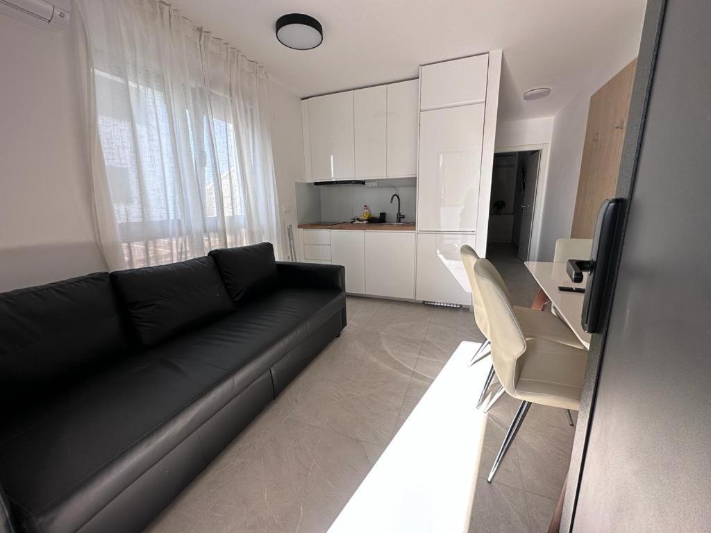 Luxury Apartments Marty Malinska Exterior photo